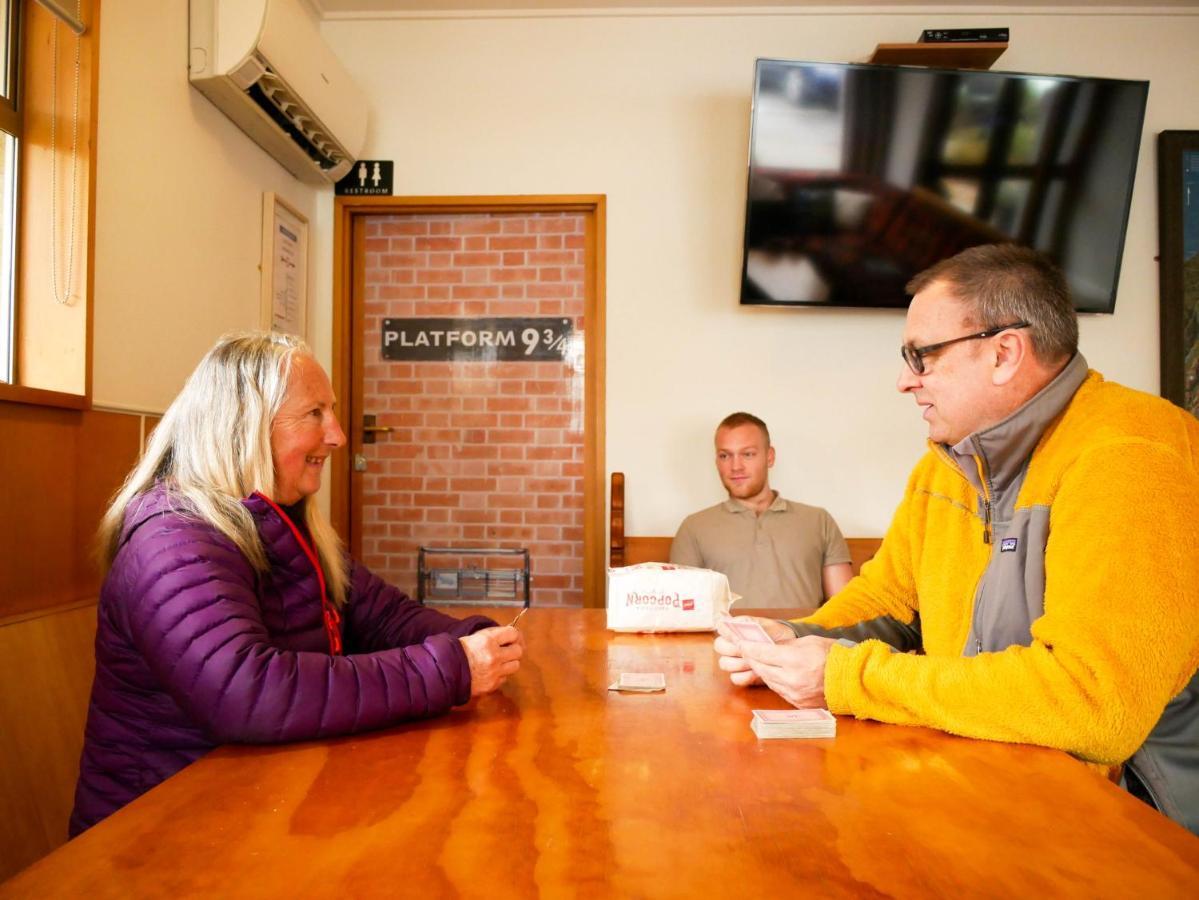 Wanaka Backpackers Bothy Hostel Buitenkant foto